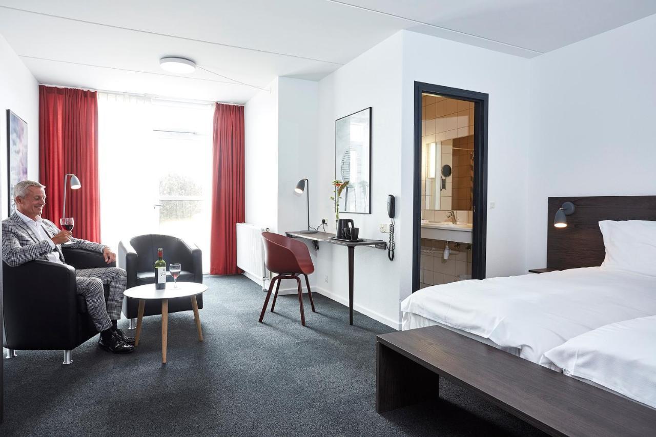 Skaga Hotel هيرتسهلس المظهر الخارجي الصورة